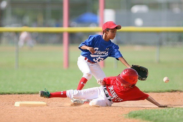 youth baseball leagues